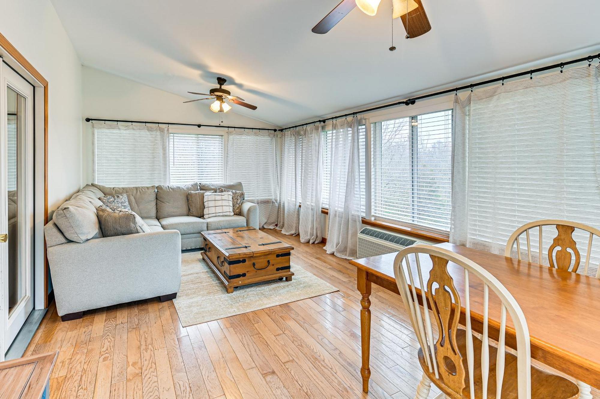 הוילה Williamstown Gem With Private Pool And Hot Tub! מראה חיצוני תמונה