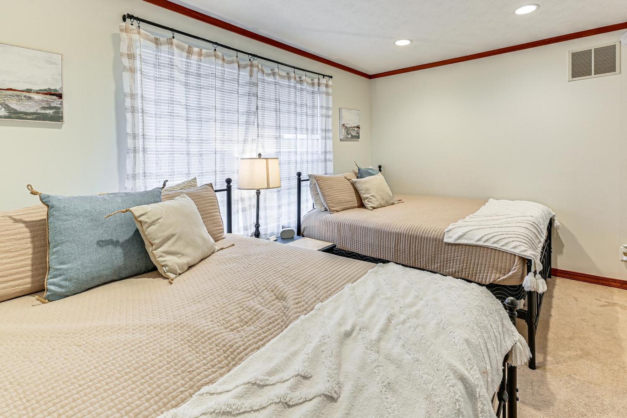 הוילה Williamstown Gem With Private Pool And Hot Tub! מראה חיצוני תמונה